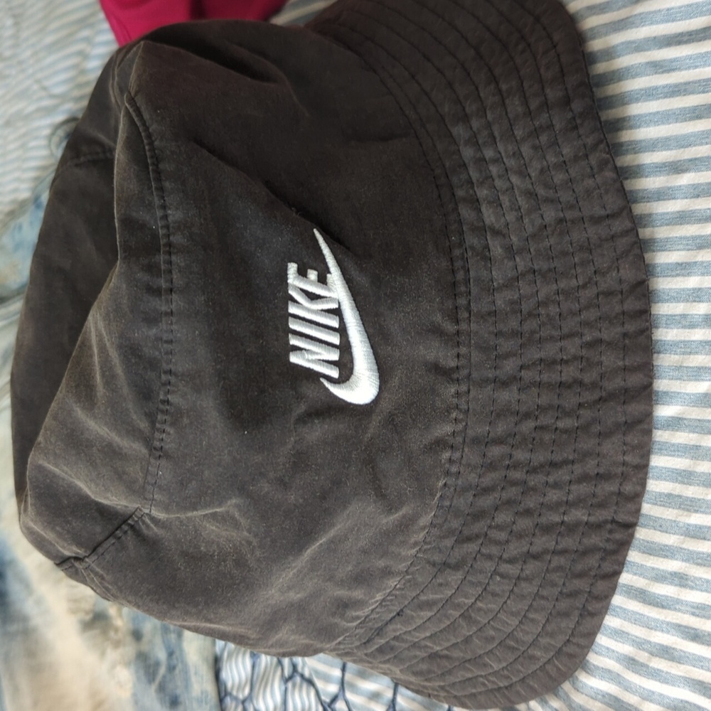 Just do it  Nike bucket hat
